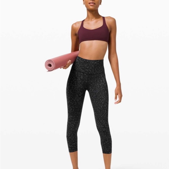 Lululemon Align high-rise crop 23” - Picture 3 of 9